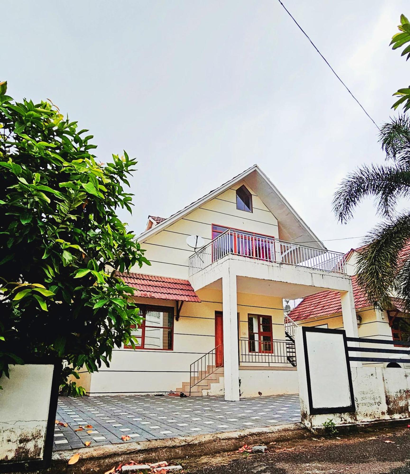 Rain Drops Premium Villas - Атхирапали Екстериор снимка