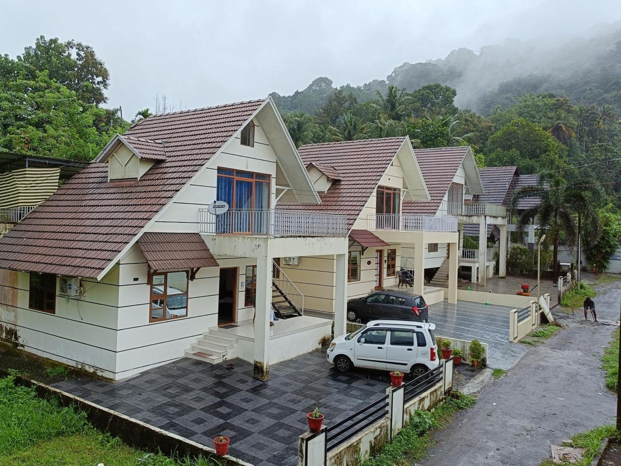 Rain Drops Premium Villas - Атхирапали Екстериор снимка